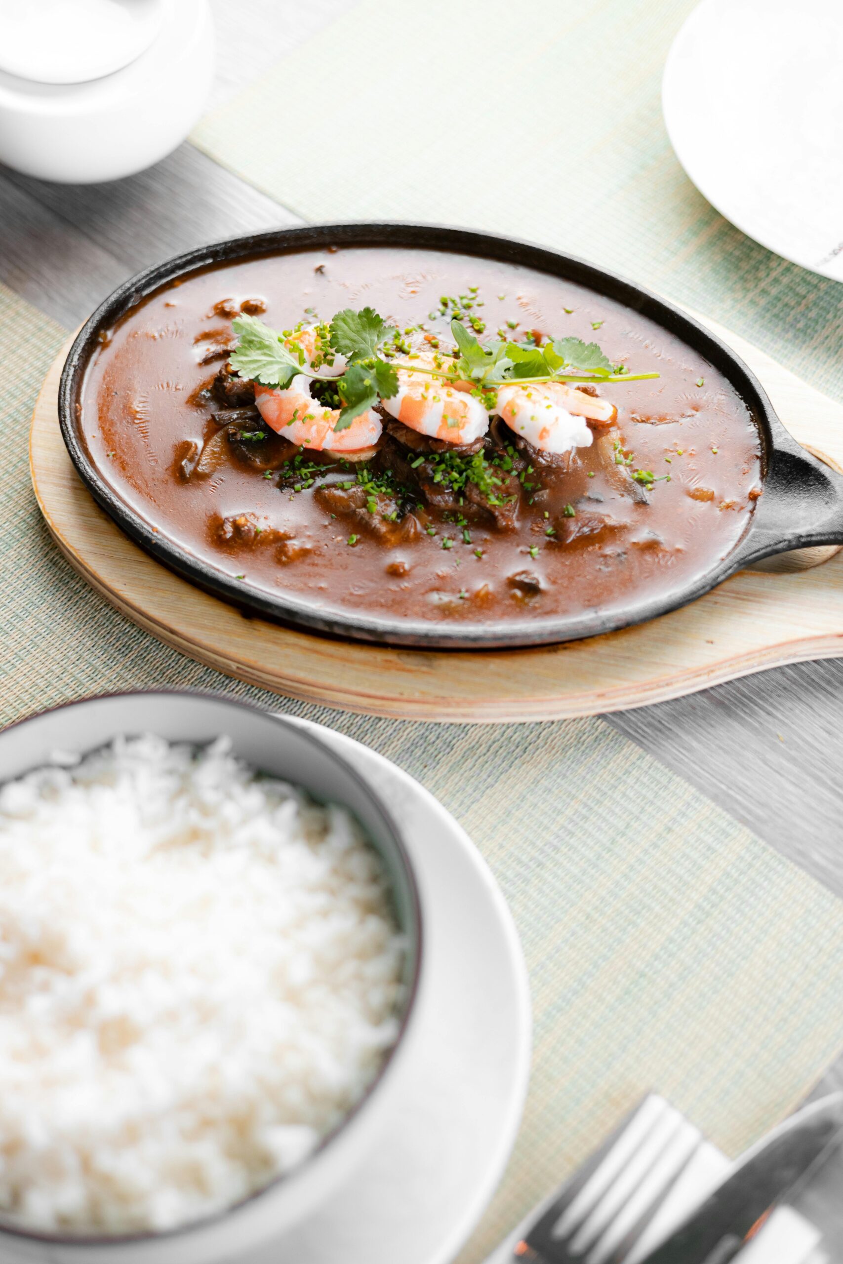 pexels-salahkuro28-20157979